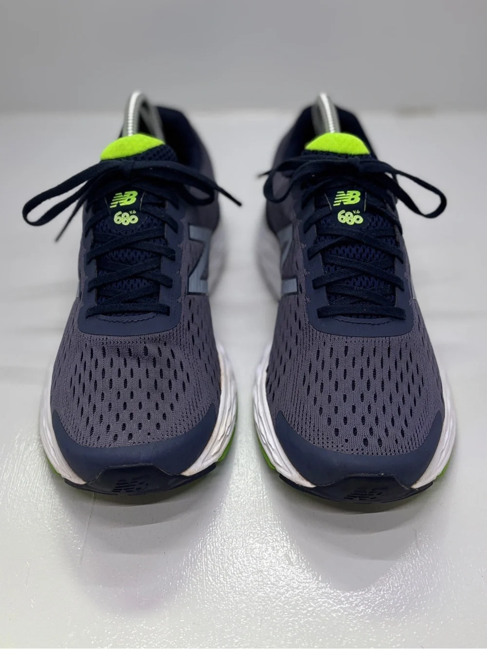 New Balance 680 v6 Men's 9.5 Gray Navy Lime Running Shoes M680LG6